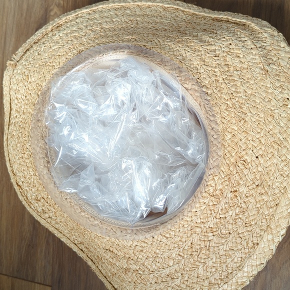 Aerie Straw Hat - Picture 2 of 3